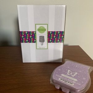 BNIB Scentsy Sage Advice Plug in and Lavender Cotton Wax
